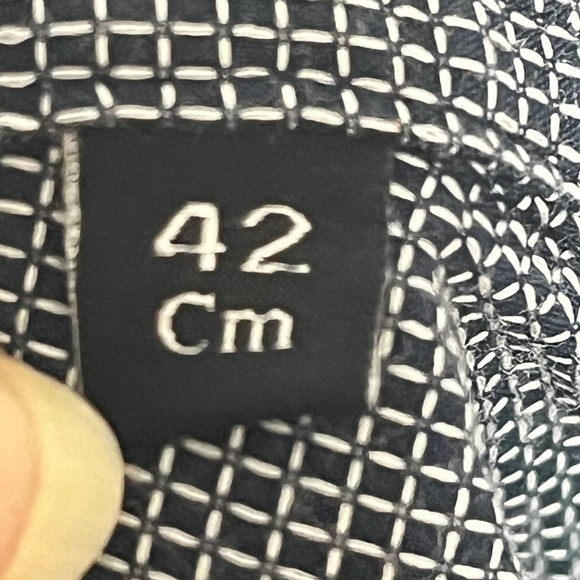 Park Avenue Slim Fit Dress Shirt - 16.5”/42cm, Navy Grid Pattern, 100% Cotton - Picture 3 of 11